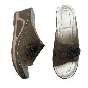 Lightweight Slip-On Sandals with Hollowed-Out Flowers: Stylish, Versatile Wedge-Heel Platform Sandals